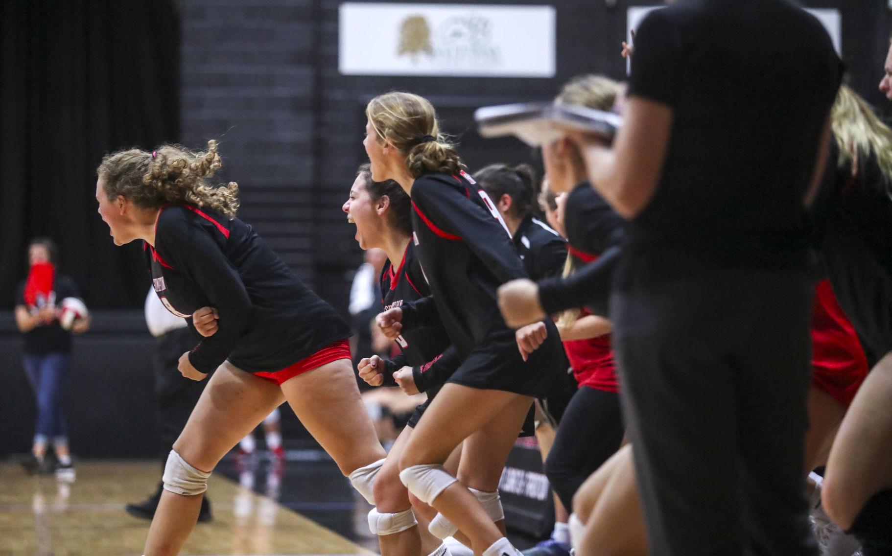 091118-MAC-volleyball-030
